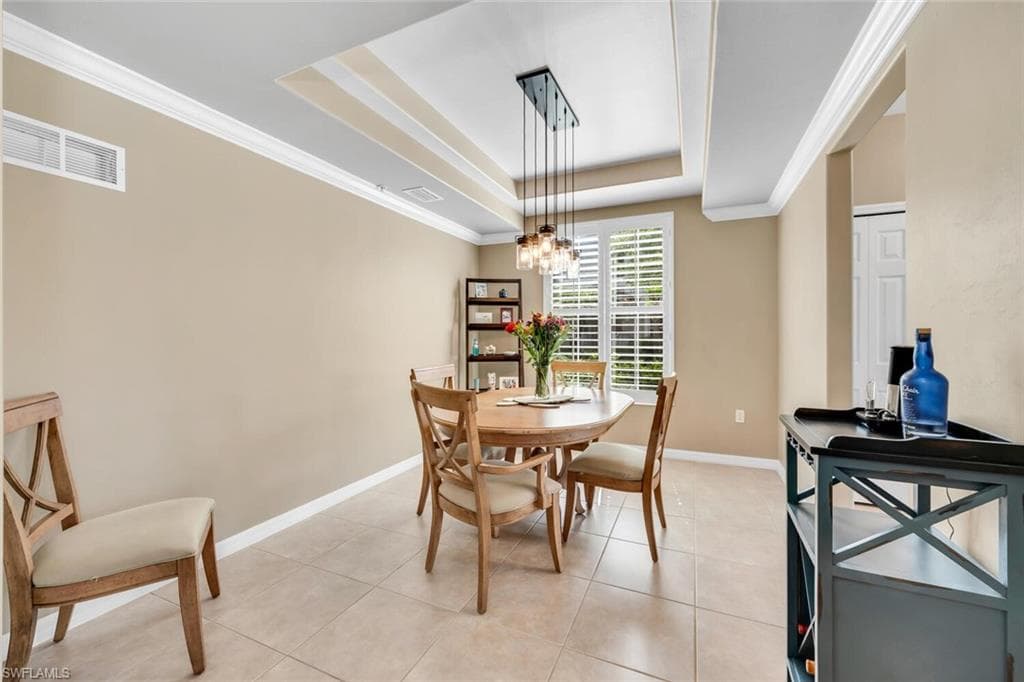 12033 Covent Garden CT # 2403, NAPLES FL 34120-6