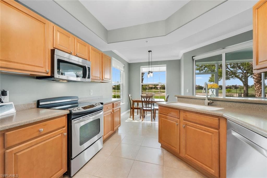 12033 Covent Garden CT # 2403, NAPLES FL 34120-4