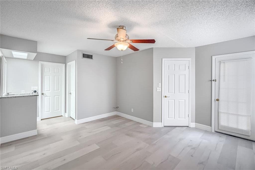 15206 Parkside DR # 102, FORT MYERS FL 33908-9