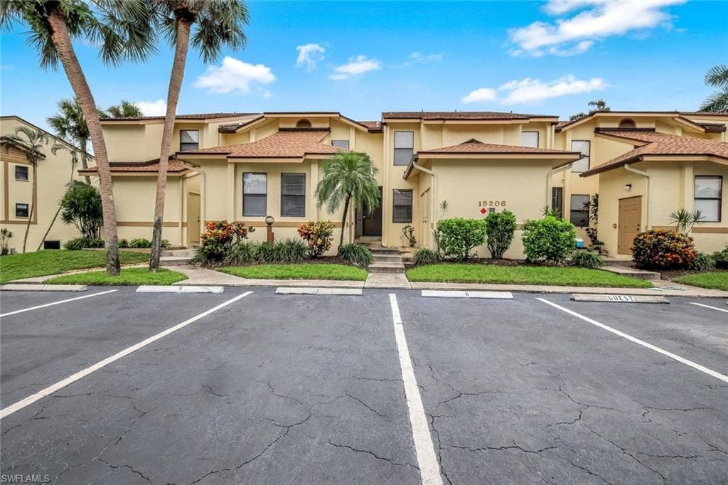 15206 Parkside DR # 102, FORT MYERS FL 33908-17