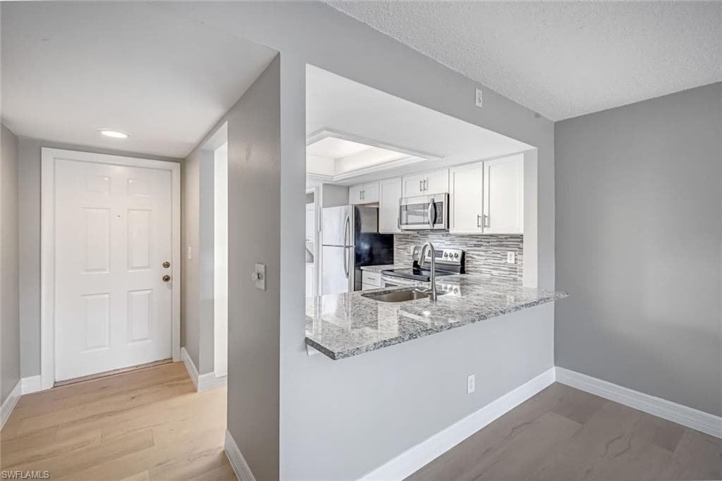 15206 Parkside DR # 102, FORT MYERS FL 33908-3