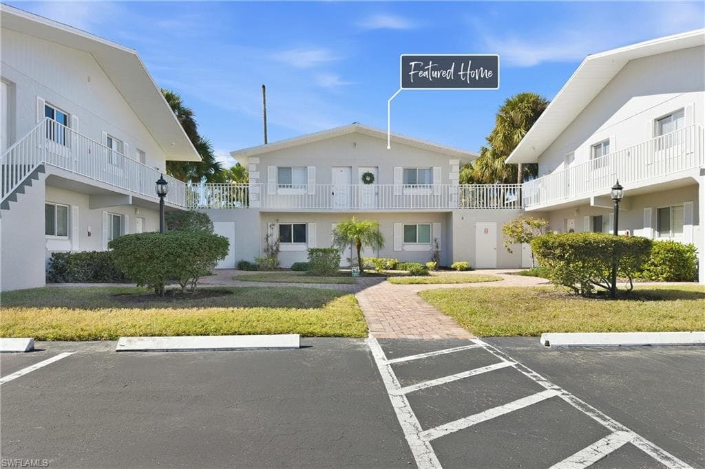 8071 Country RD # 204, FORT MYERS FL 33919-1