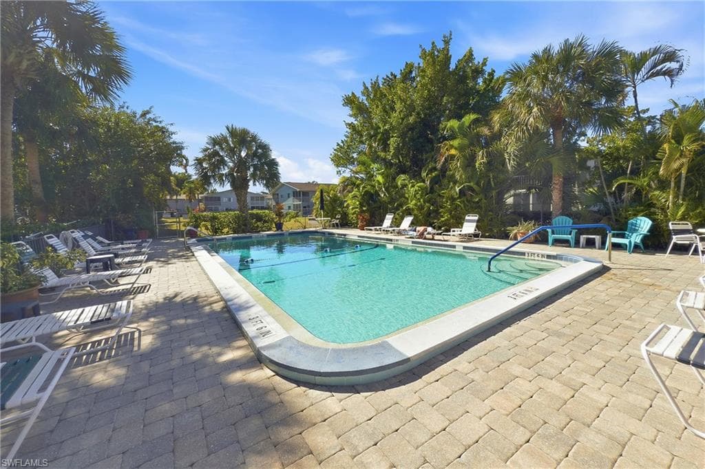 8071 Country RD # 204, FORT MYERS FL 33919-12