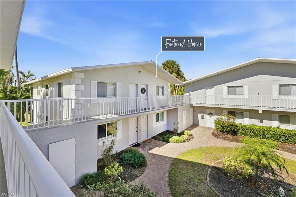 8071 Country RD # 204, FORT MYERS FL 33919-31