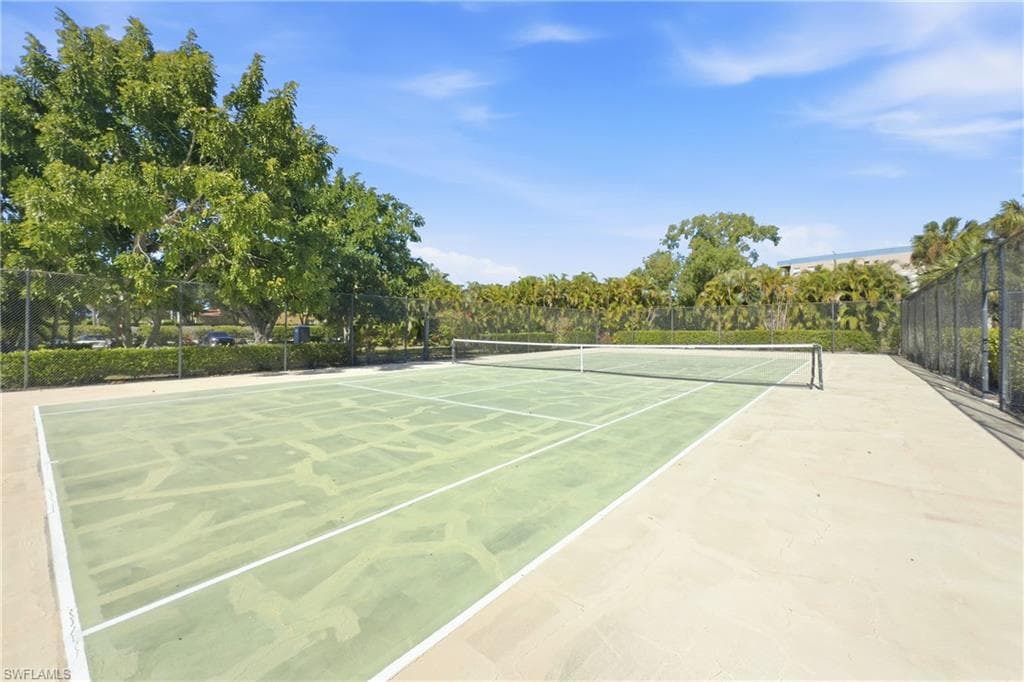 8071 Country RD # 204, FORT MYERS FL 33919-27