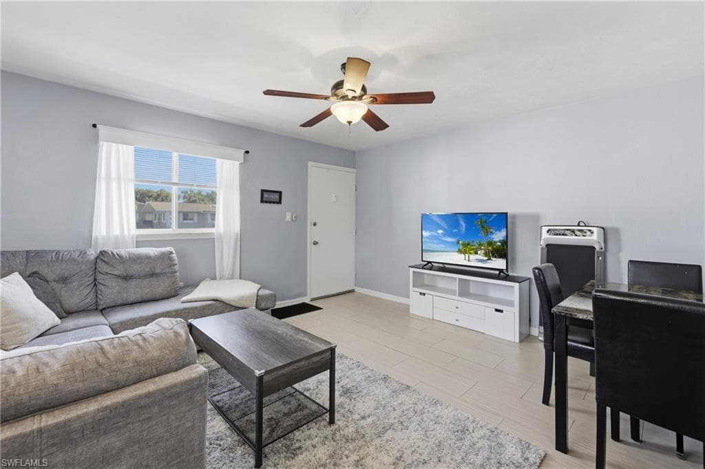 8071 Country RD # 204, FORT MYERS FL 33919-4