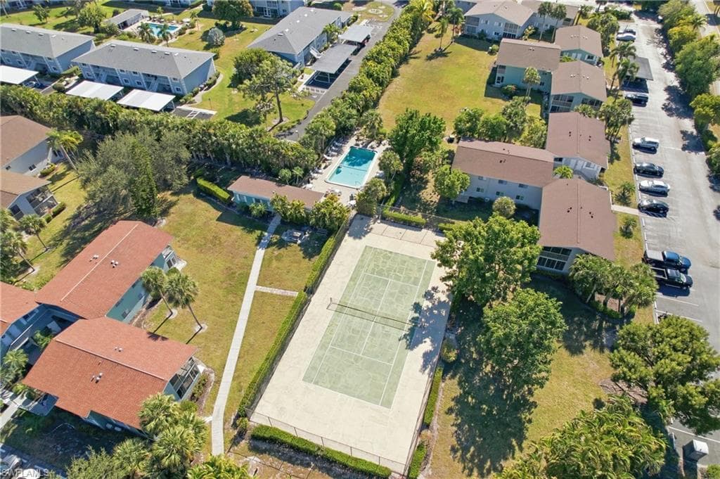 8071 Country RD # 204, FORT MYERS FL 33919-28