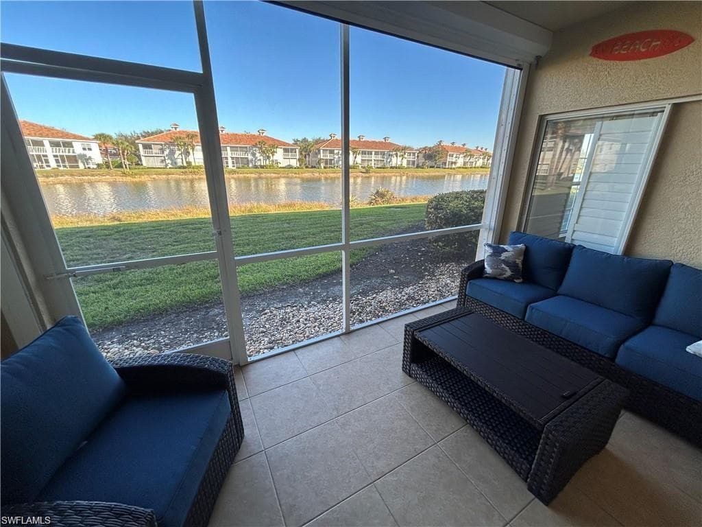 3035 Horizon LN # 2203, NAPLES FL 34109-9