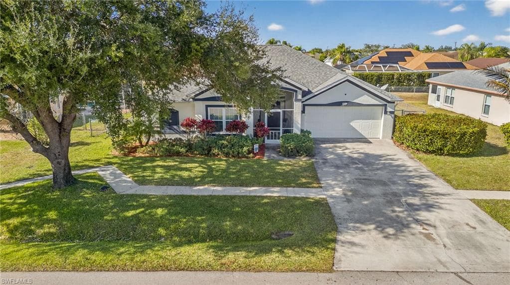 4505 Varsity CIR, LEHIGH ACRES FL 33971-2