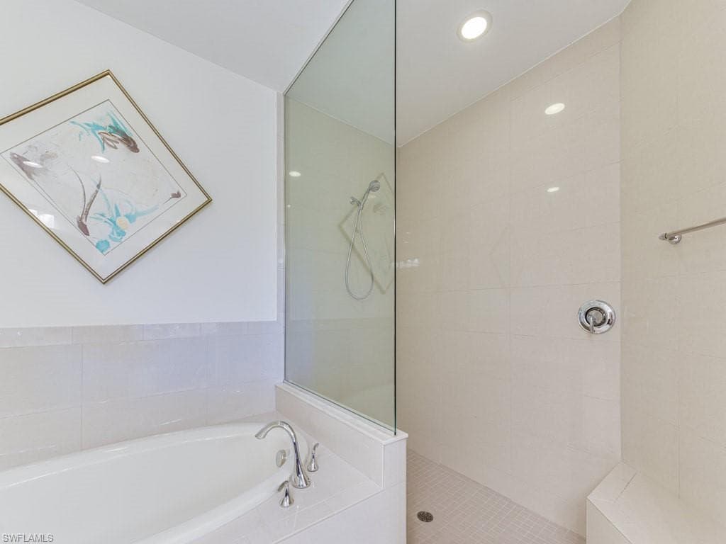 16425 Carrara WAY # 101, NAPLES FL 34110-15