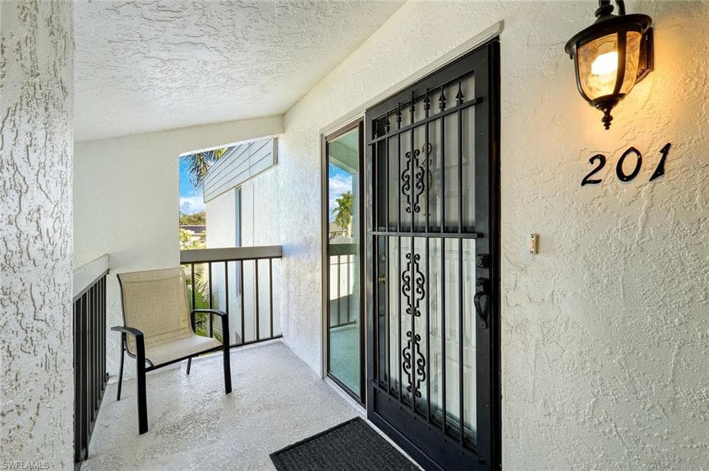 16581 Waters Edge CT # 201, FORT MYERS FL 33908-4