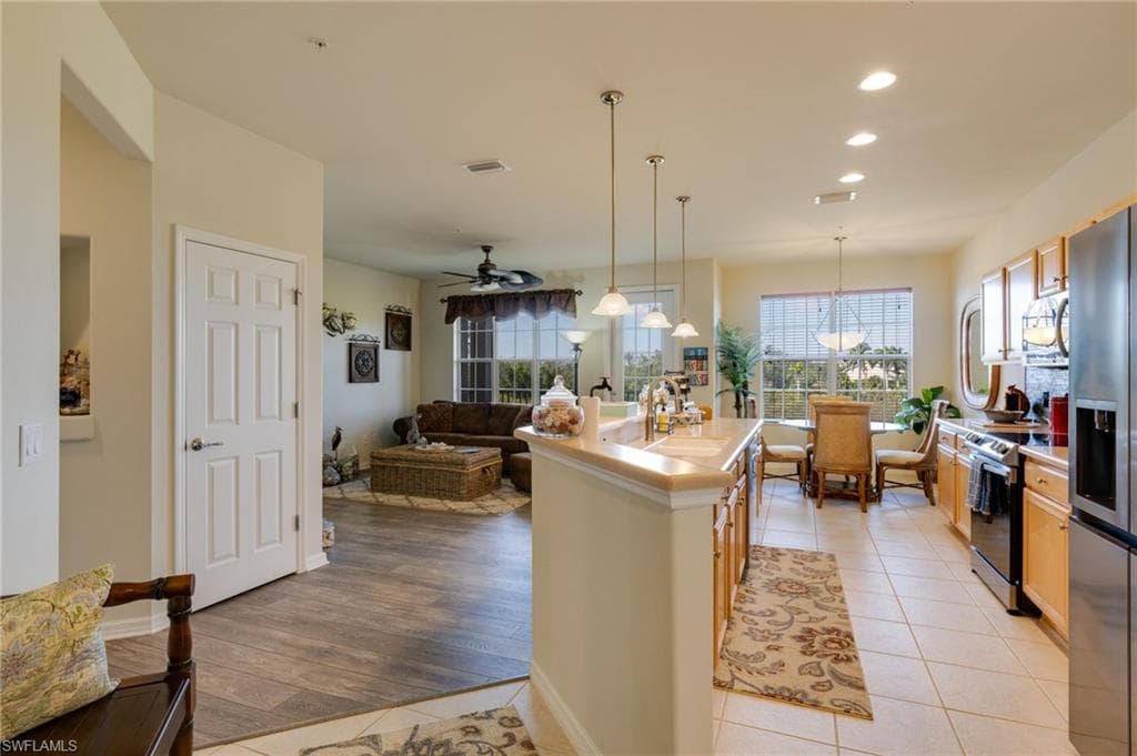 11751 Pasetto LN # 303, FORT MYERS FL 33908-3