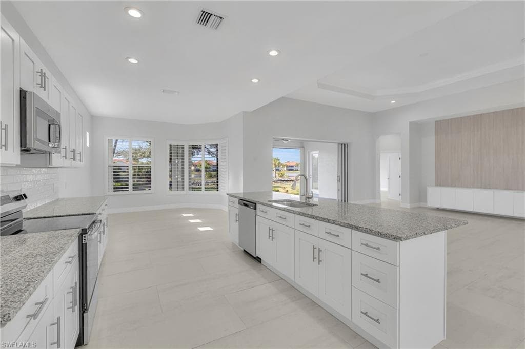 11099 Sea Tropic LN, FORT MYERS FL 33908-13