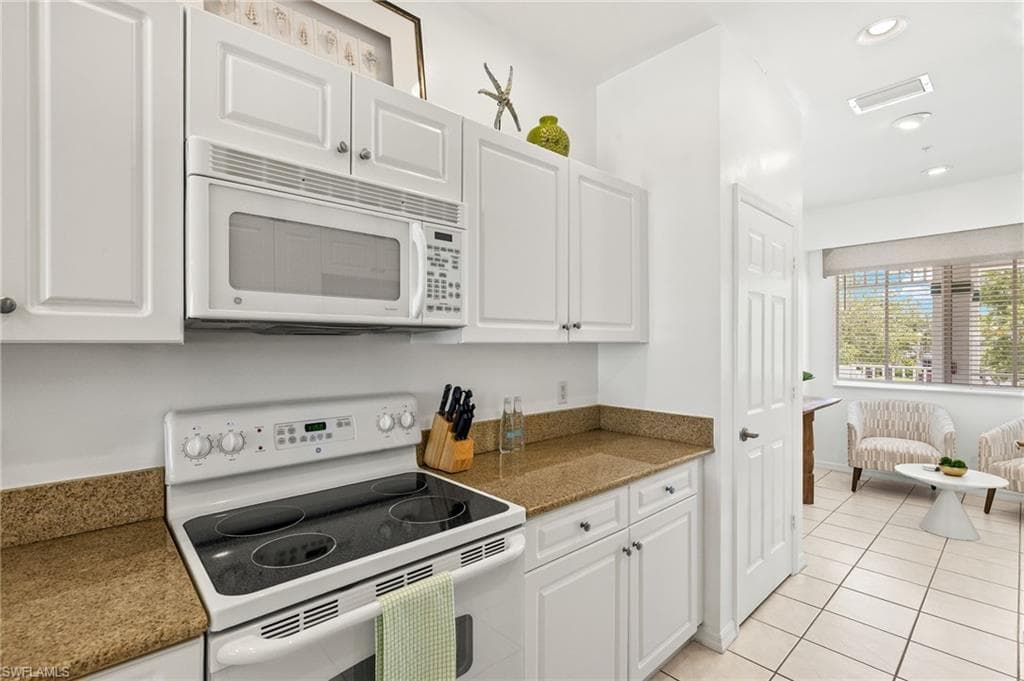 7940 MAHOGANY RUN LN 625-17