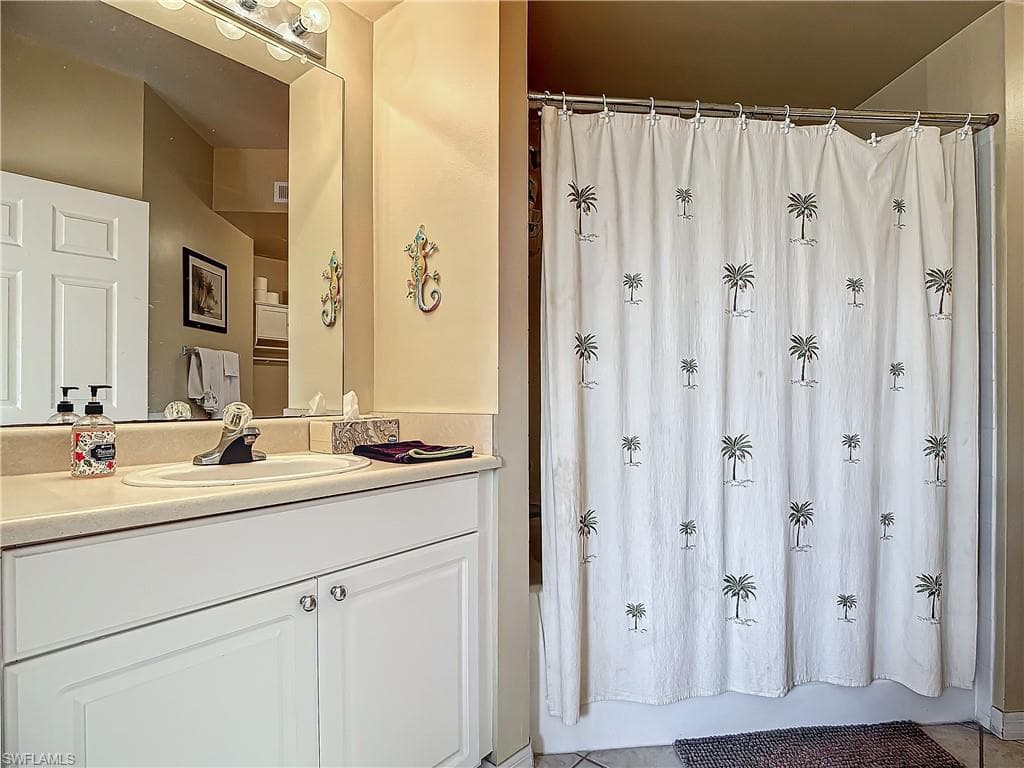 15625 Ocean Walk CIR S # 208, FORT MYERS FL 33908-26