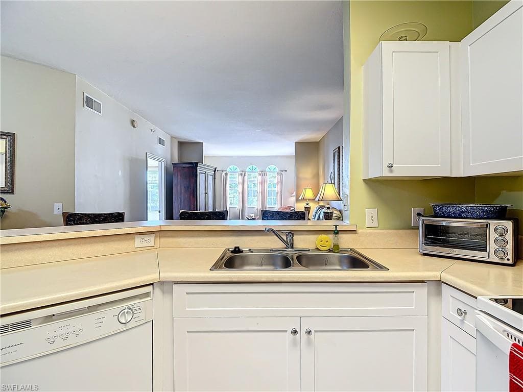 15625 Ocean Walk CIR S # 208, FORT MYERS FL 33908-19