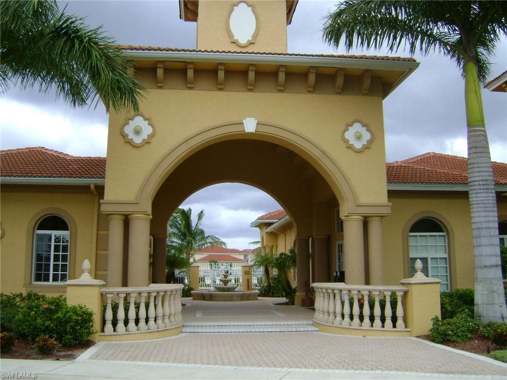 15625 Ocean Walk CIR S # 208, FORT MYERS FL 33908-32