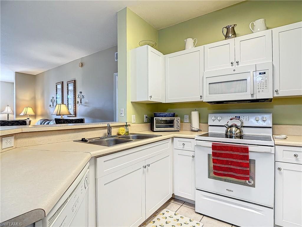 15625 Ocean Walk CIR S # 208, FORT MYERS FL 33908-17