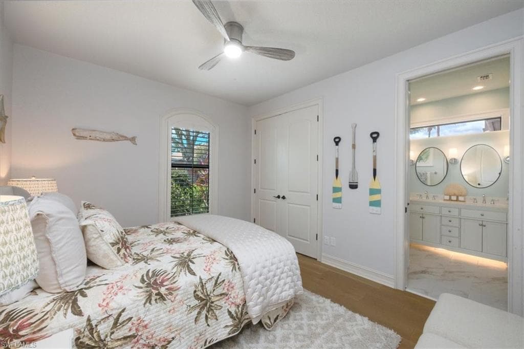 7263 Acorn WAY, NAPLES FL 34119-26