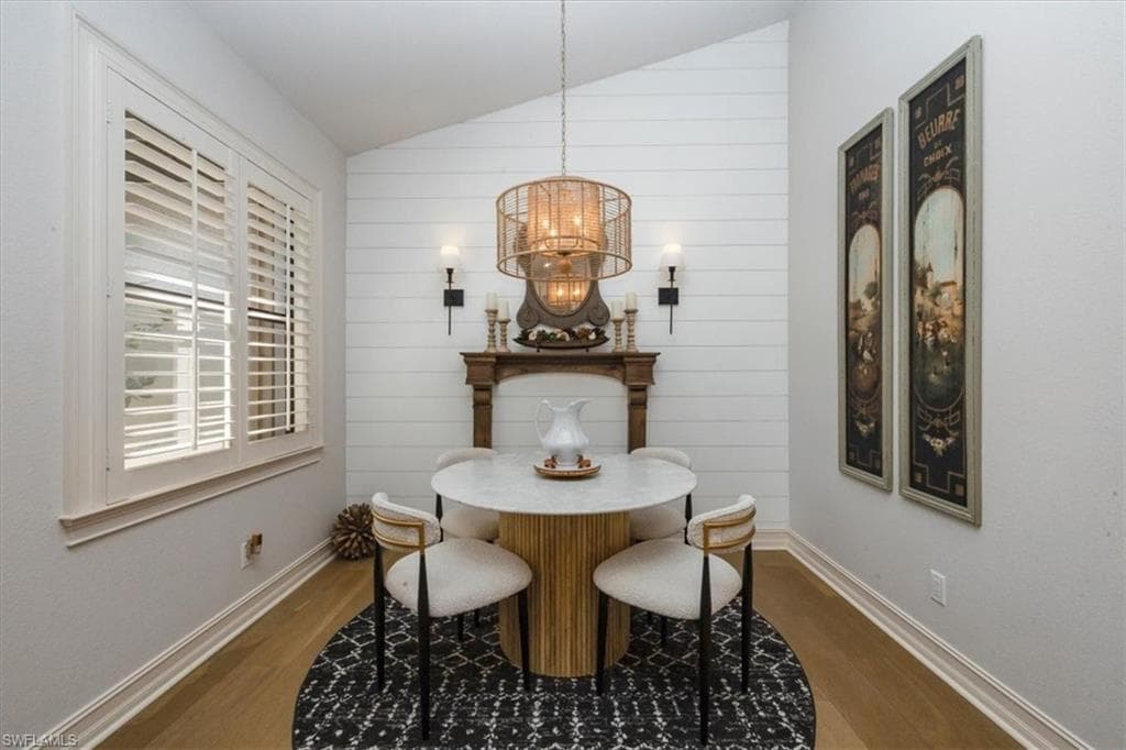 7263 Acorn WAY, NAPLES FL 34119-8