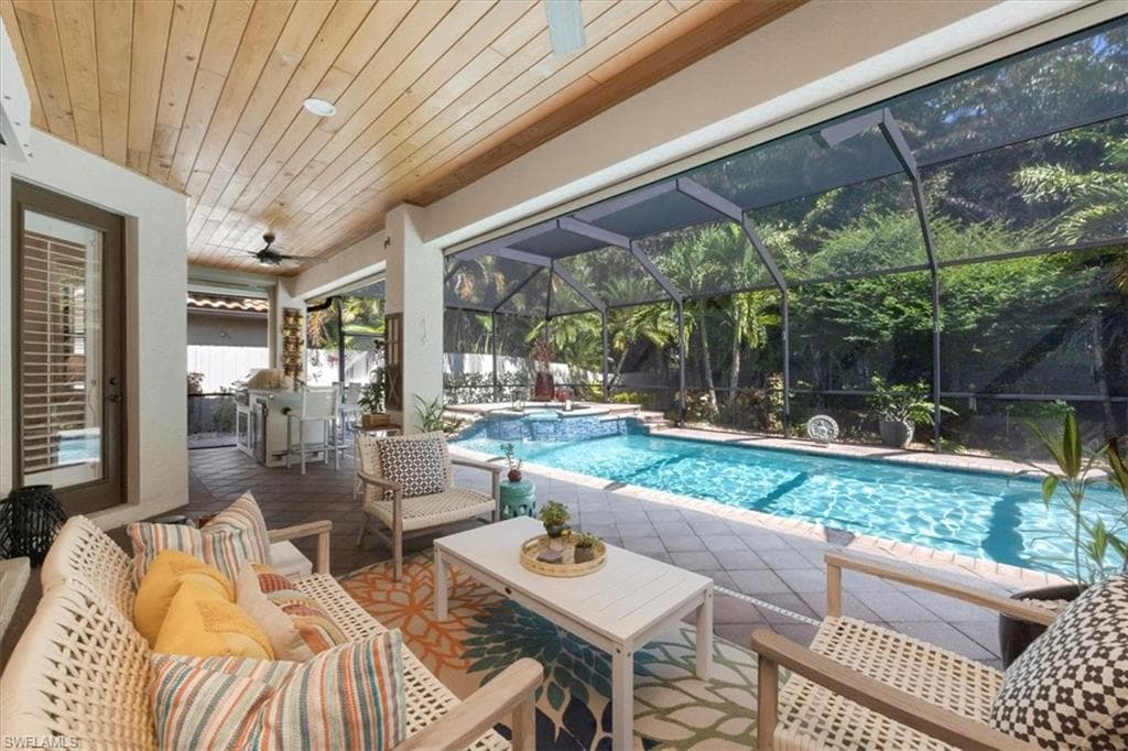 7263 Acorn WAY, NAPLES FL 34119-24