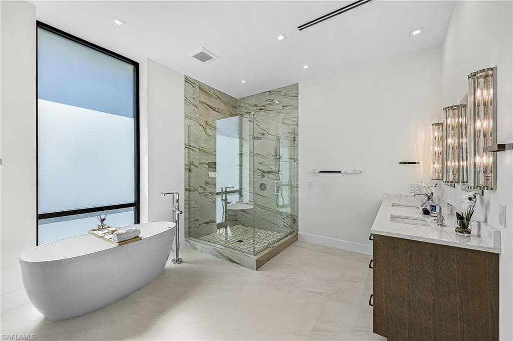 455 Palermo CIR, FORT MYERS BEACH FL 33931-35