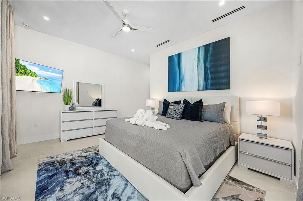 455 Palermo CIR, FORT MYERS BEACH FL 33931-31