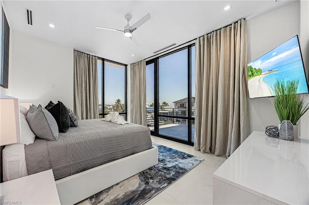 455 Palermo CIR, FORT MYERS BEACH FL 33931-28