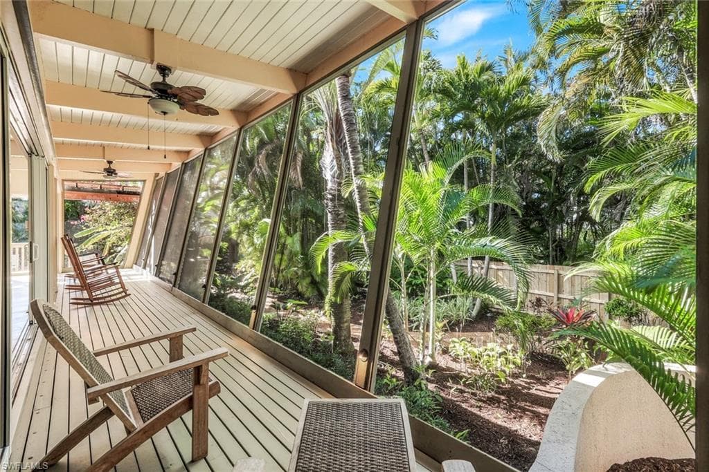 210 Central AVE, NAPLES FL 34102-38