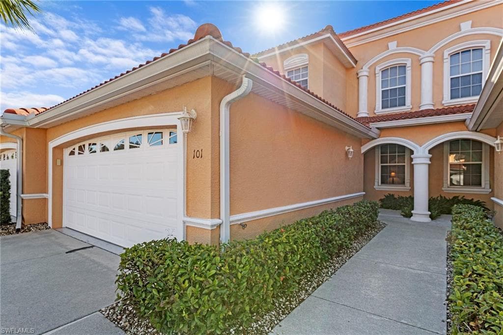 14090 Eagle Ridge Lakes DR # 101, FORT MYERS FL 33912-3