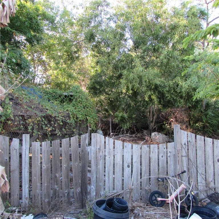 13560 / 13572 Stringfellow RD, BOKEELIA FL 33922-6