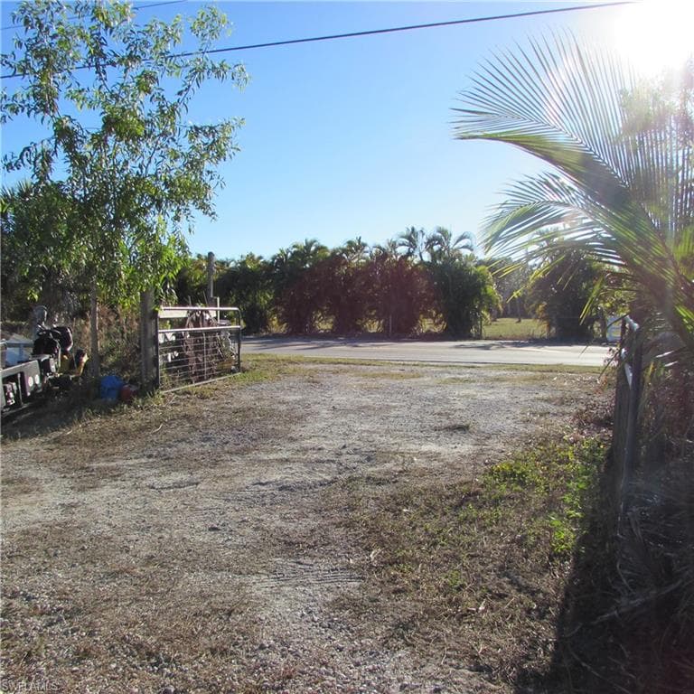 13560 / 13572 Stringfellow RD, BOKEELIA FL 33922-4