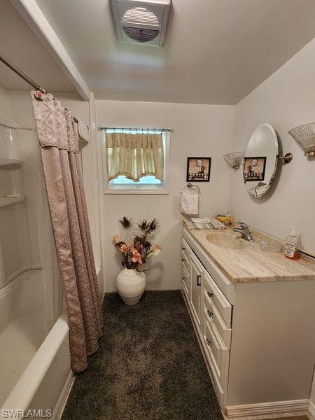 26256 Duchess LN-26