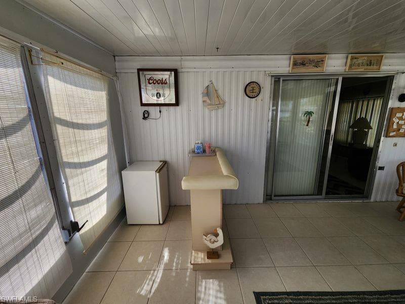 26256 Duchess LN-22