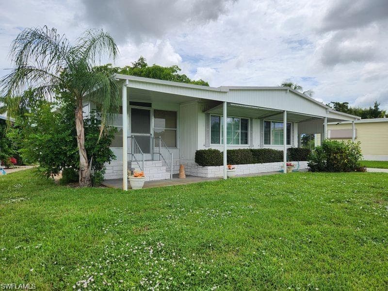 26256 Duchess LN-1