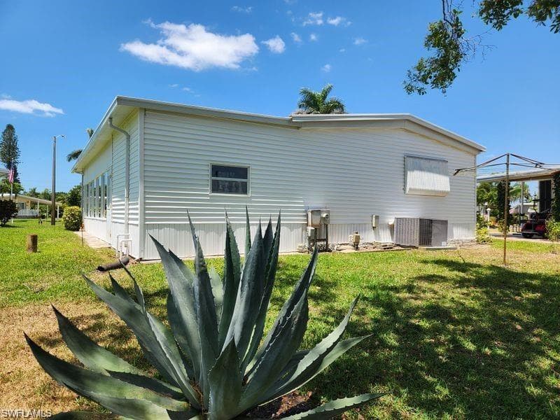 26256 Duchess LN-4