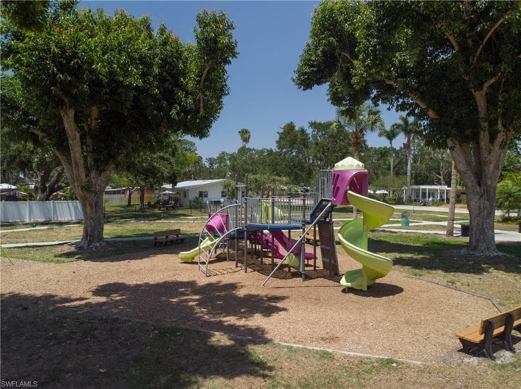 3717 Hanover ST, FORT MYERS FL 33901-26