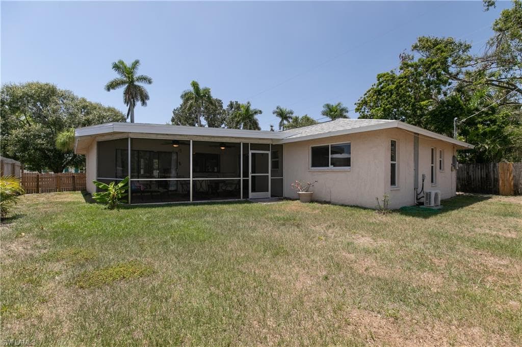 3717 Hanover ST, FORT MYERS FL 33901-21