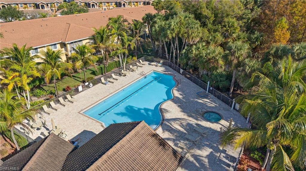 1095 Winding Pines CIR # 201, CAPE CORAL FL 33909-31