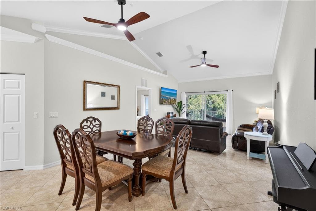 1095 Winding Pines CIR # 201, CAPE CORAL FL 33909-8