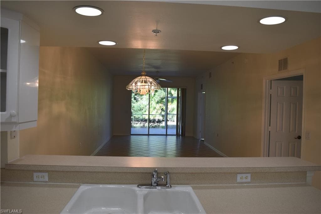 2350 Hidden Lake CT # 8513, NAPLES FL 34112-6