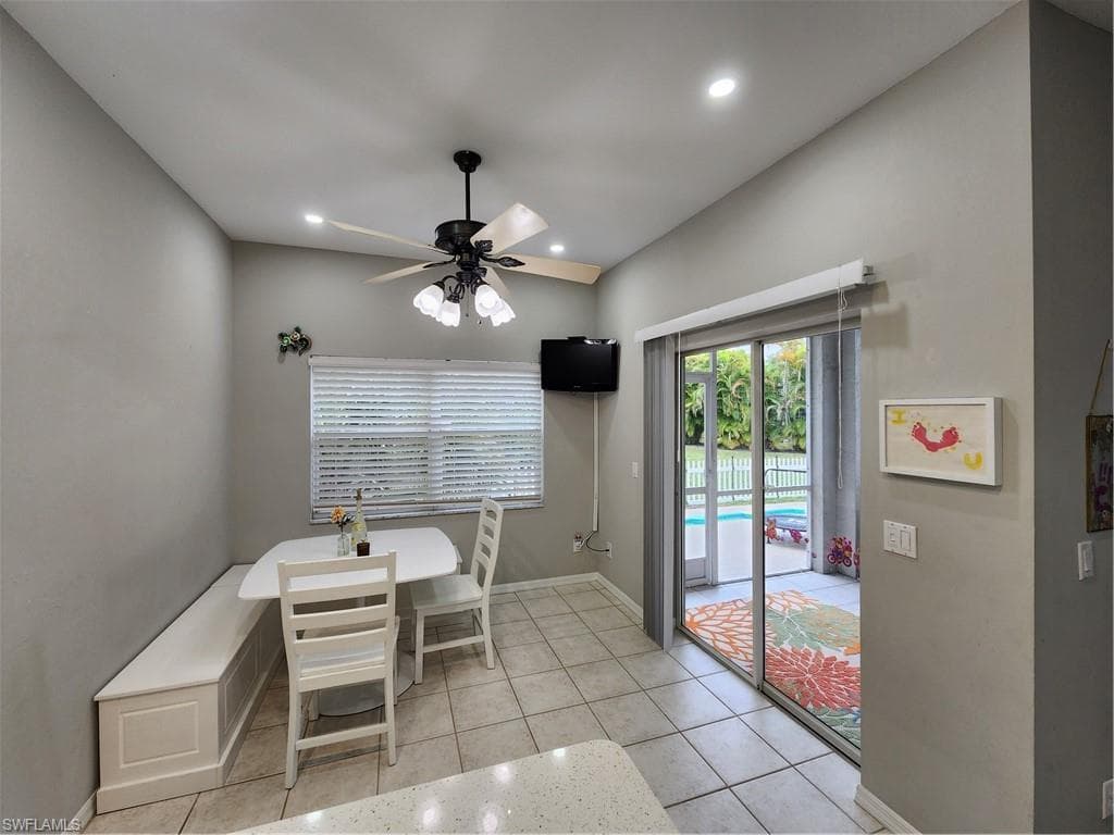 10702 Rio Mar CIR, ESTERO FL 33928-8