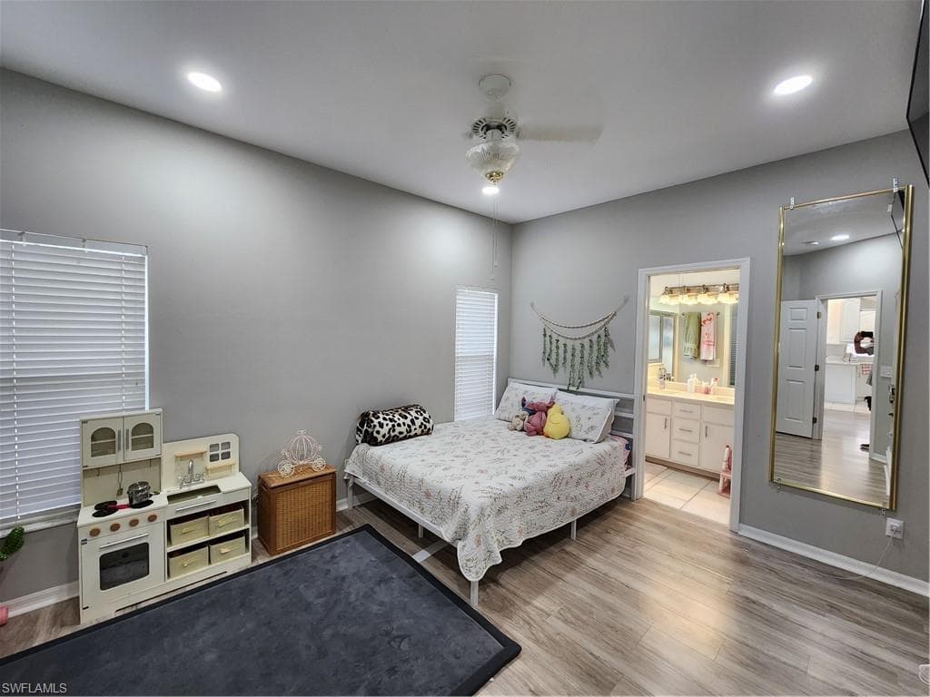 10702 Rio Mar CIR, ESTERO FL 33928-10