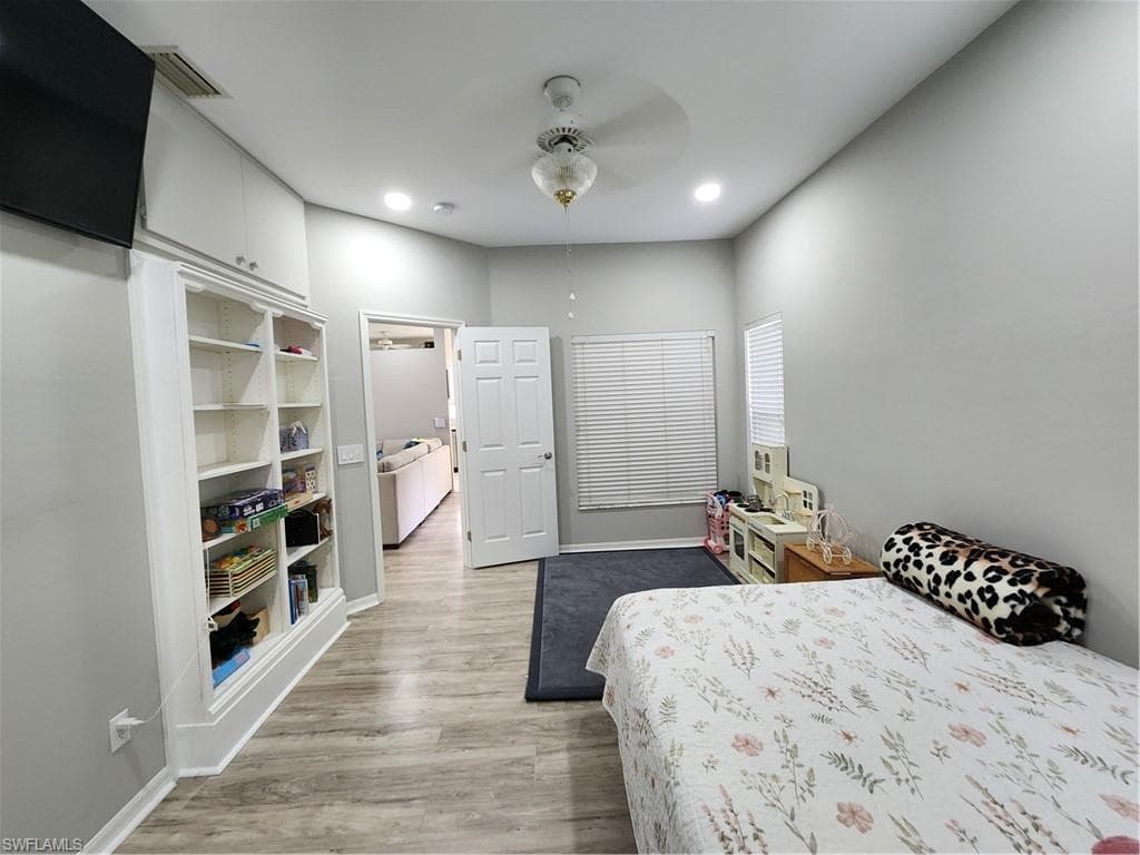 10702 Rio Mar CIR, ESTERO FL 33928-18