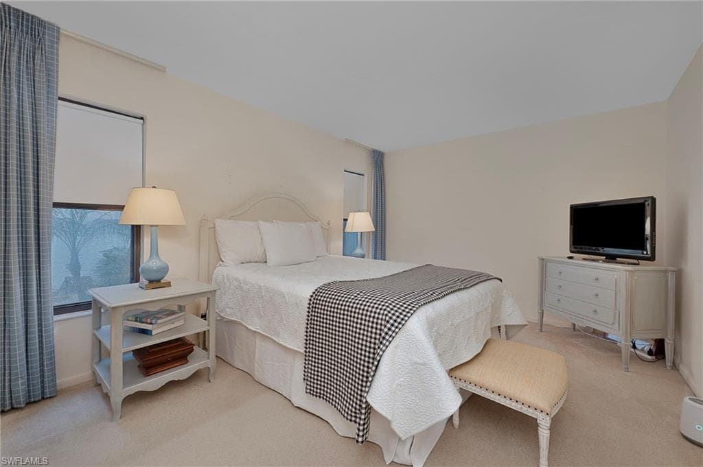 1014 Wildwood LN # 1014, NAPLES FL 34105-11