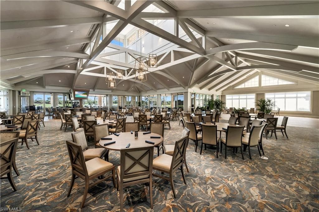 1014 Wildwood LN # 1014, NAPLES FL 34105-23