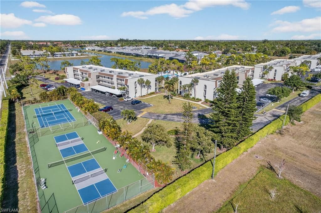 25810 Cockleshell DR # 315, BONITA SPRINGS FL 34135-30