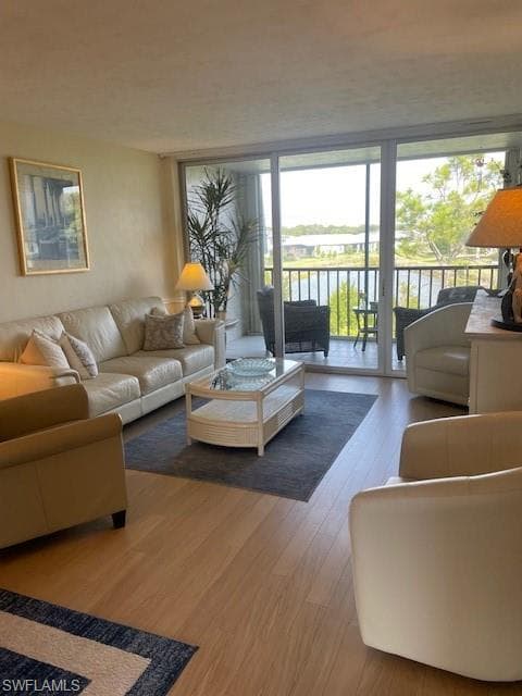 25810 Cockleshell DR # 315, BONITA SPRINGS FL 34135-3