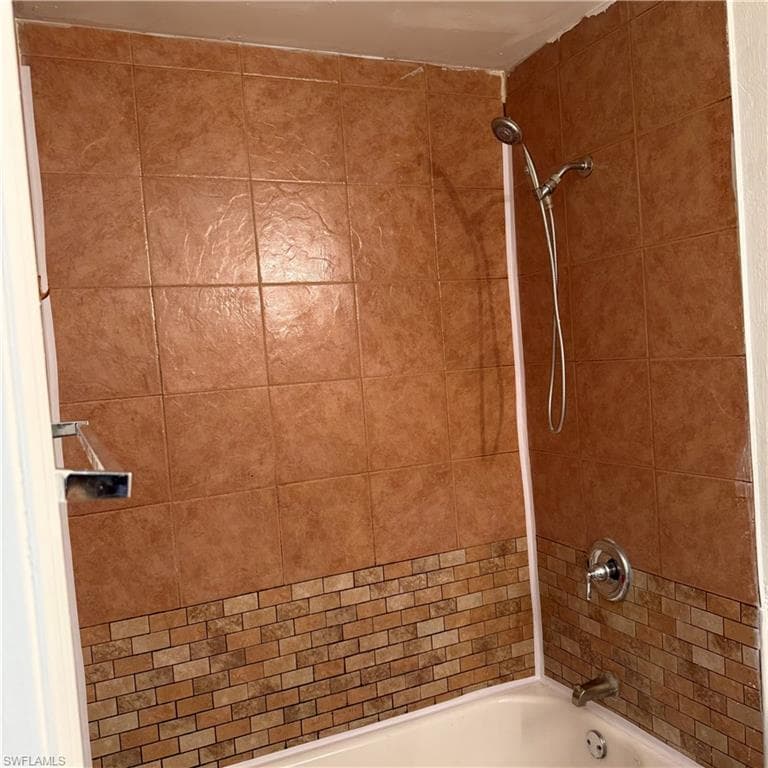 2172 Simon CT, FORT MYERS FL 33916-11