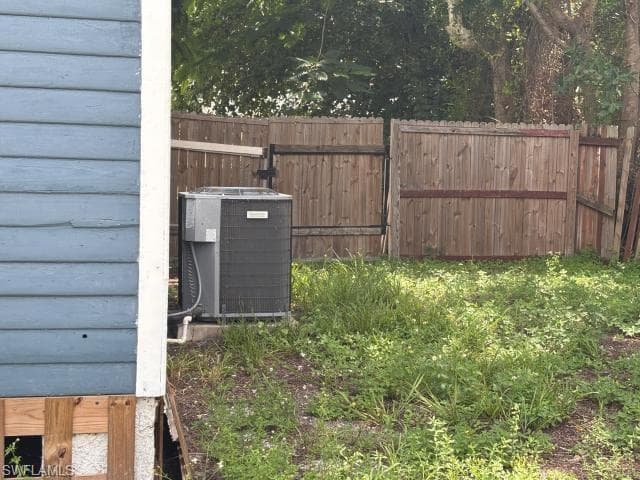 2326 Clifford ST, FORT MYERS FL 33901-11